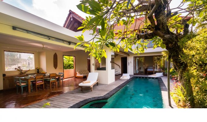 Seminyak Bali villa rental private pool close to the beach with staff  