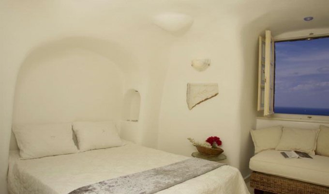 Luxury Santorini Villa Rental with heated indoor swimming pool and sea view