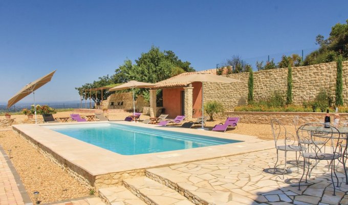 Provence villa rentals Mont Ventoux with heated private pool