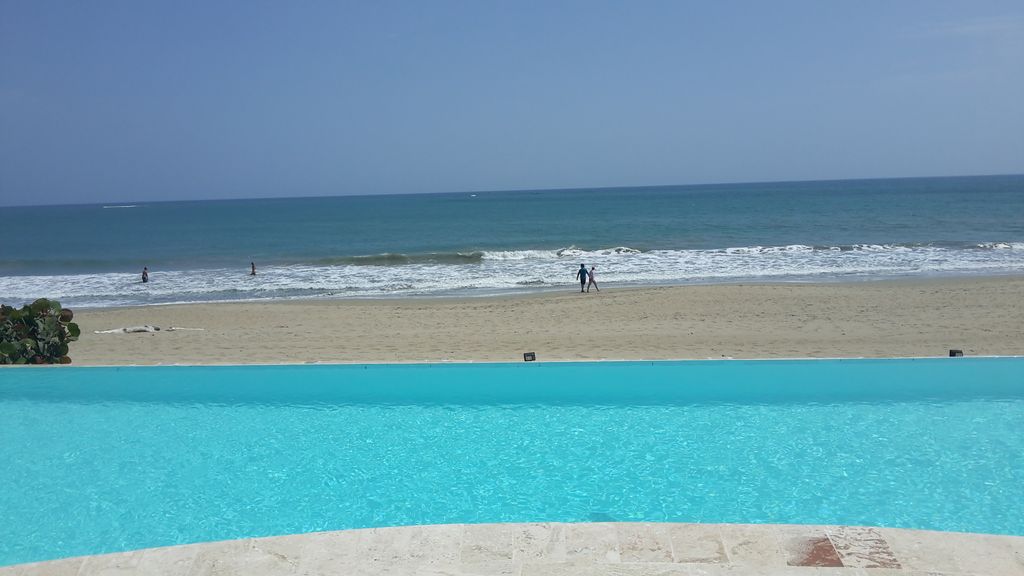 Cabarete Beachfront Condo Vacation Rentals with wifi , Dominican