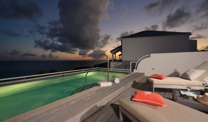 St Maarten Cupecoy Shore pointe Villa rentals Pool beach access to Cupecoy beach