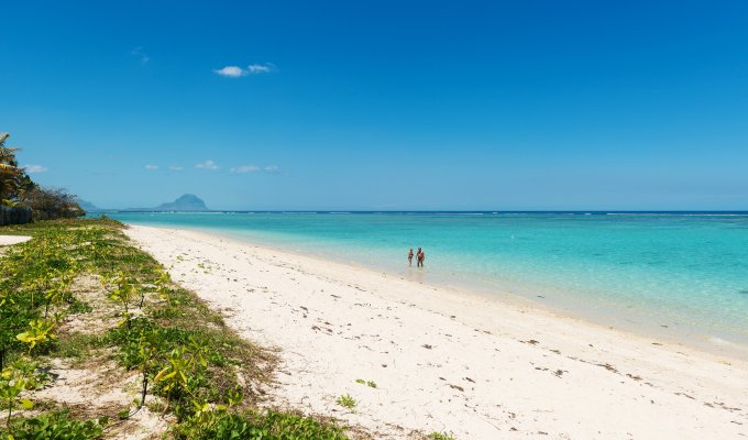 Mauritius Apartment rentals on the beach of Wolmar, west coast of Mauritius Island