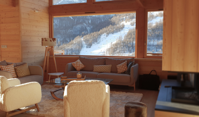 Luxury chalet rental Serre Chevalier Southern Alps at the foot of the slopes sauna concierge service