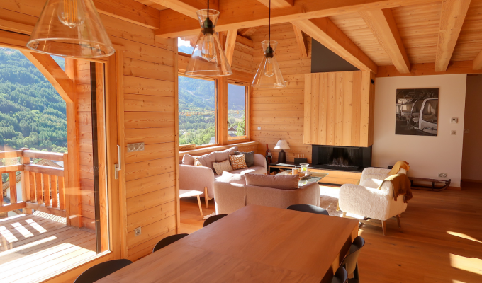 Luxury chalet rental Serre Chevalier Southern Alps at the foot of the slopes sauna concierge service