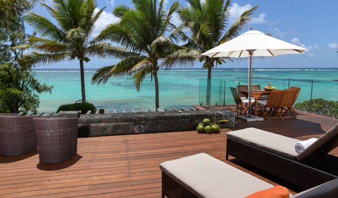 Mauritius Beachfront Villa Rentals in Palmar close to L'ile aux Cerfs,East Coast