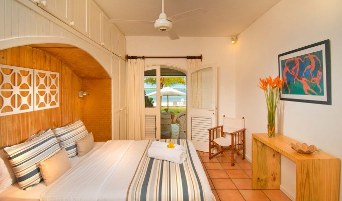 Mauritius Beach house Rental in Trou d'Eau Douce 500m from île aux Cerfs East Coast