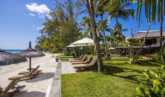 Mauritius Villa Rentals on Belle Mare beach with private pool East coast