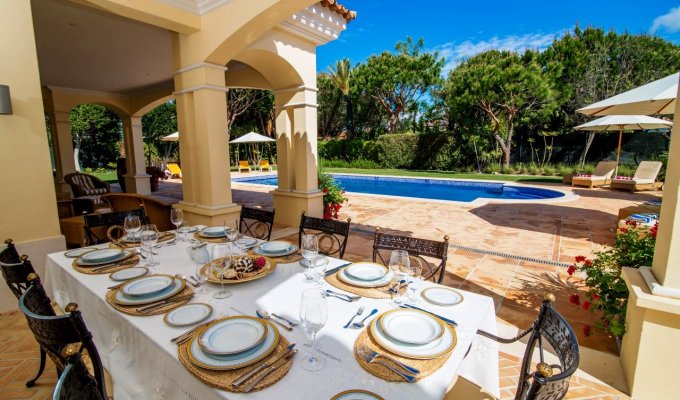 Quinta do Lago Portugal Luxury Villa Holiday Rental is 5min walking from the beach and golf club, Algarve