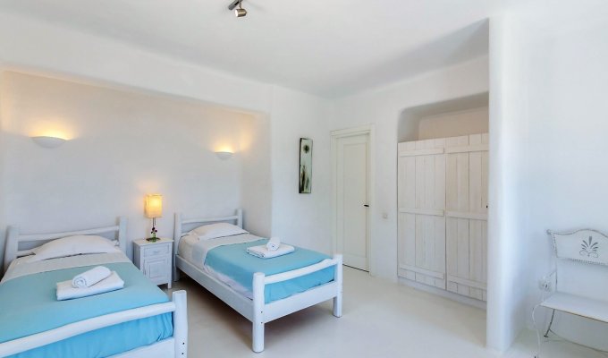 Greece villa vacation rentals close to the Agrari Beach , Mykonos