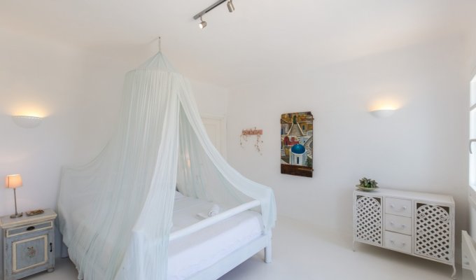 Greece villa vacation rentals close to the Agrari Beach , Mykonos