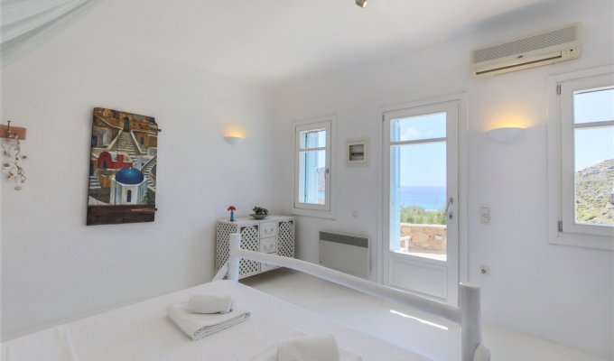 Greece villa vacation rentals close to the Agrari Beach , Mykonos