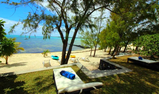 Mauritius beachfront villa rentals close to Belle Mare private pool