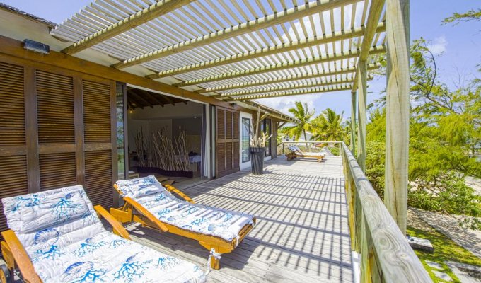 Mauritius beachfront villa rentals close to Belle Mare private pool