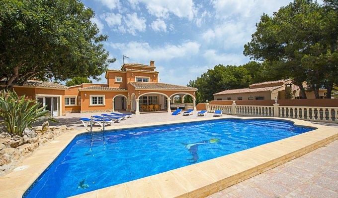 MORAIRA Villa rentals private pool Alicante Costa Blanca