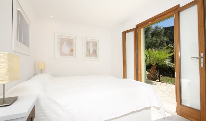 Majorca Luxury villa rental with heated private pool and with mountain view in Pollensa (Balearic Islands)