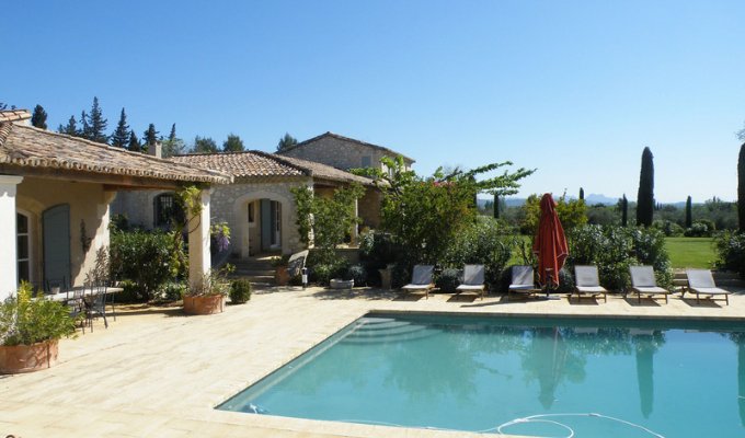 Saint Remy de Provence luxury villa rentals with private pool