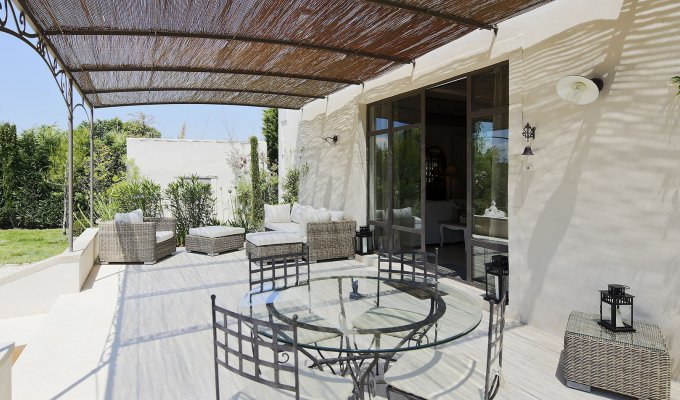 Saint Remy de Provence luxury villa rentals with private pool & staff chef