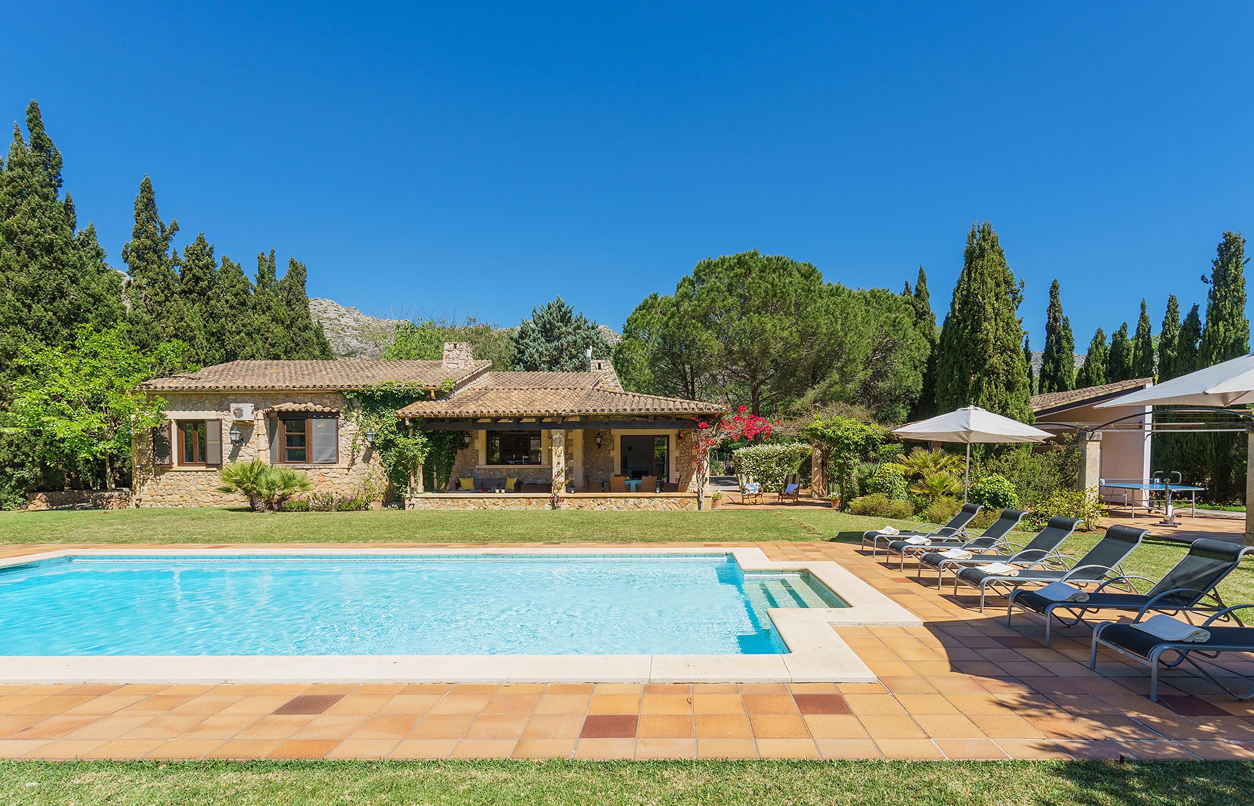 Mallorca luxury villa rental with heated pool Pollença