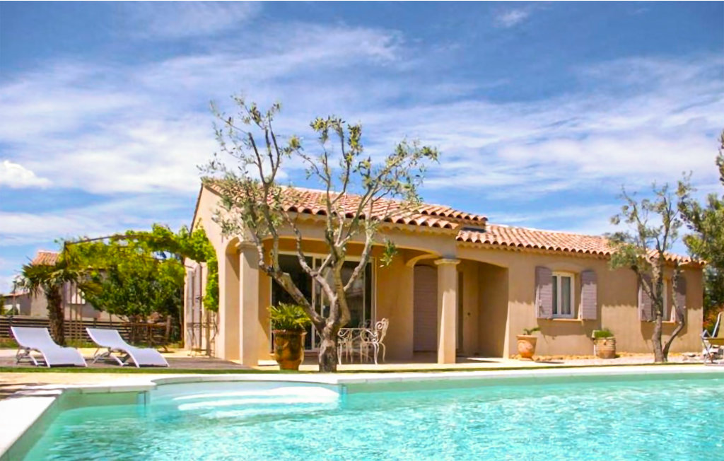 Provence Luxury Villa Rentals Avignon With Heated Private Pool And
