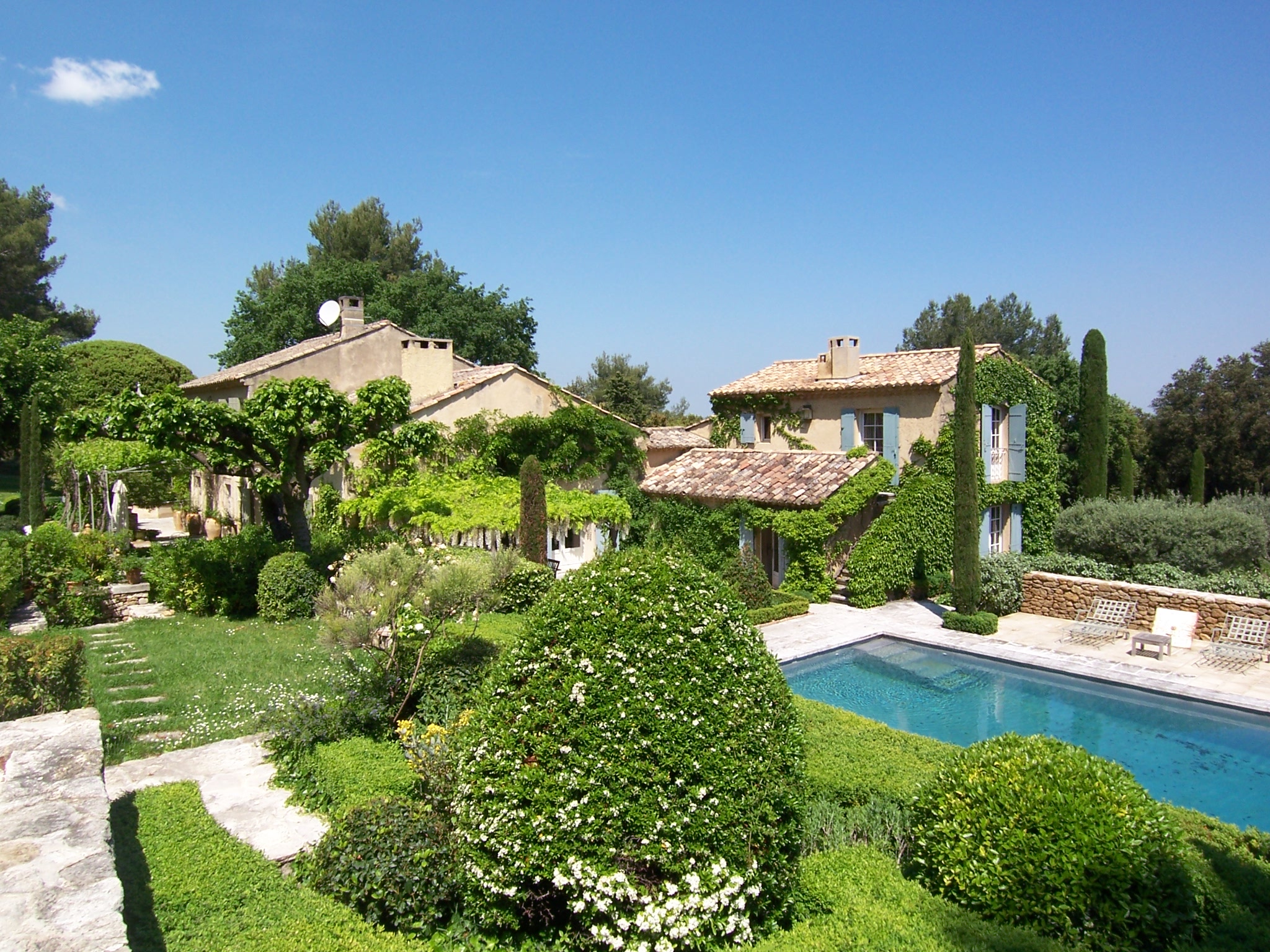 Saint Remy de Provence luxury villa rentals with private pool