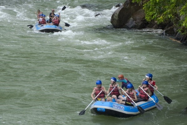 Malaysia Borneo Sabah Rafting Riverbug In Kiulu River