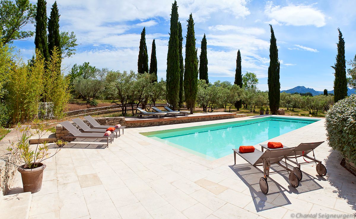 Saint Remy de Provence luxury villa rentals with private pool