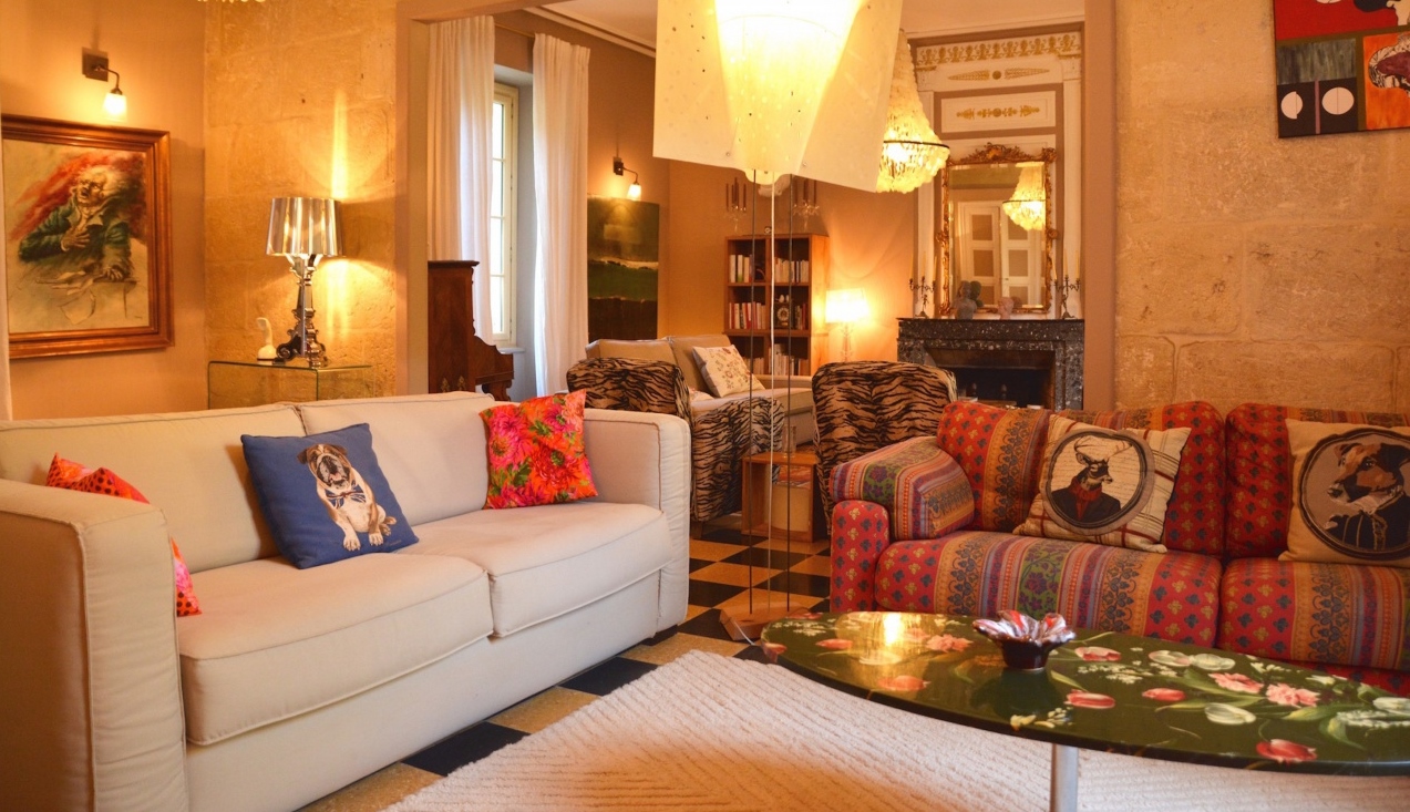 Languedoc villa holiday rentals Nîmes private pool