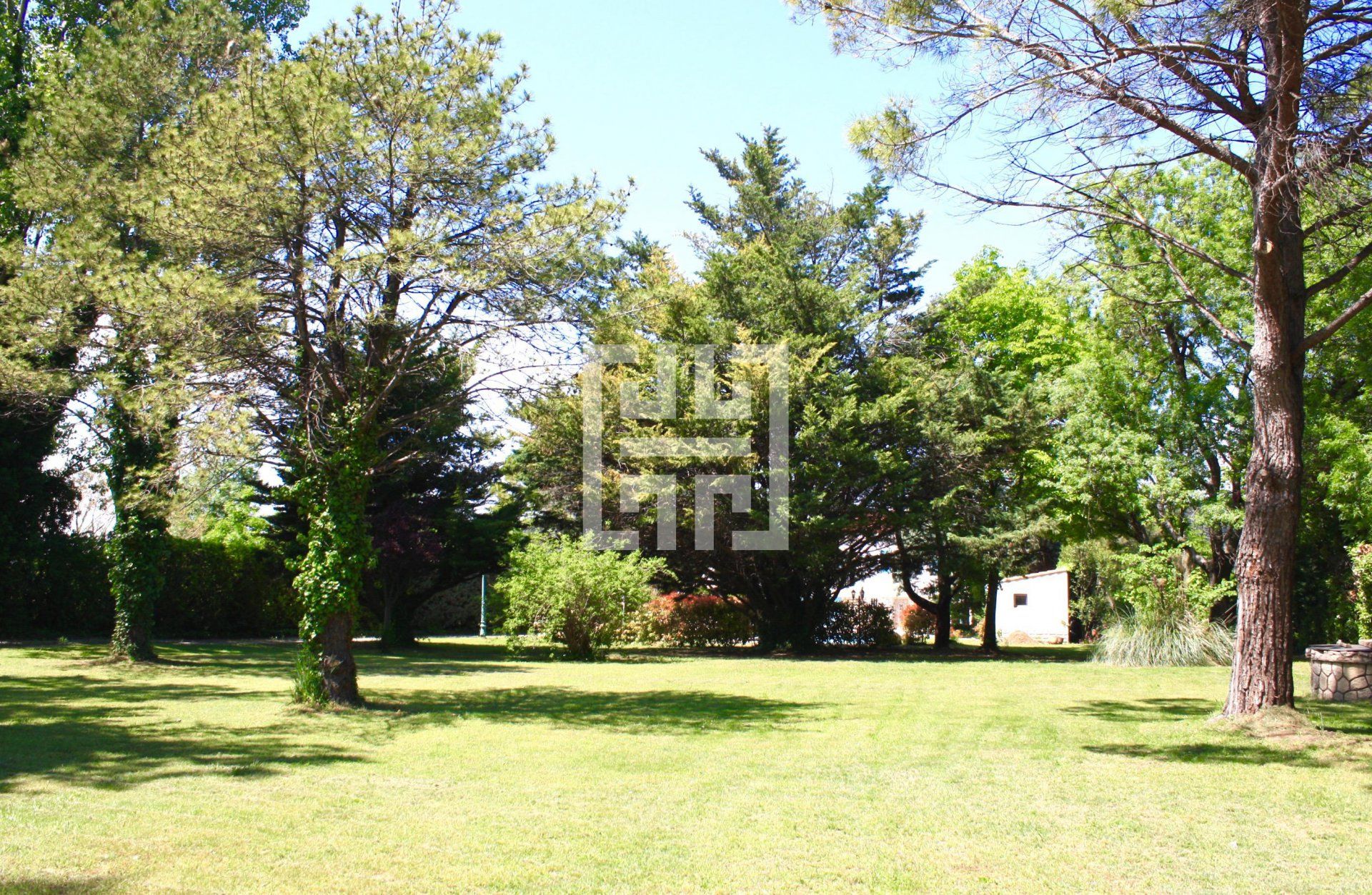 Provence Luxury villa rentals Aix en Provence with private pool and[....]