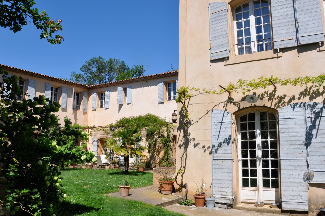 Provence Luxury villa rentals Aix en Provence with private pool