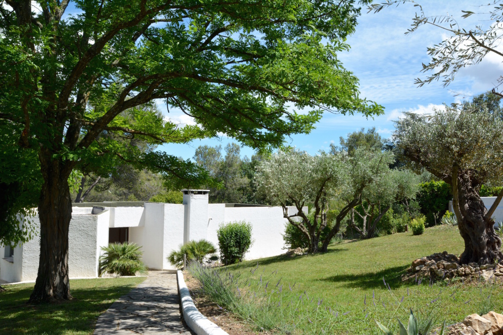 Languedoc villa holiday rentals Montpellier private pool