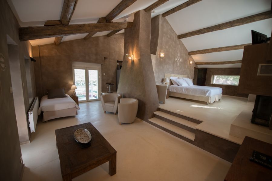 Provence hotel residence Mont Ventoux with pool and spa Provence hotel residence Mont Ventoux with pool and spa