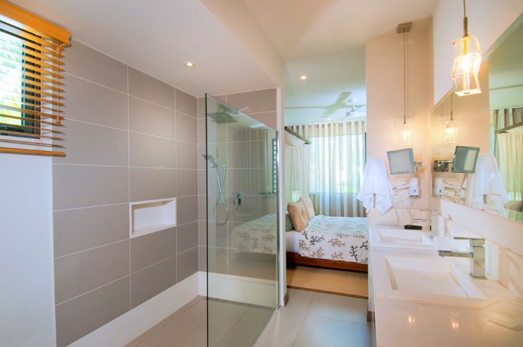 Mauritius Beachfront Apartment Rental in Pereybere with private pool[....]