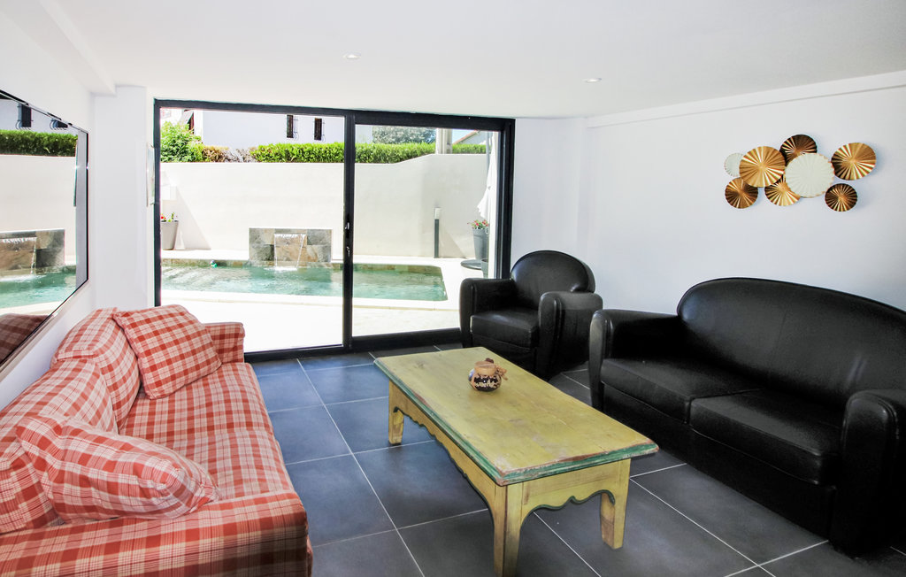 Provence Luberon Luxury Guesthouse Rentals With Heated Private