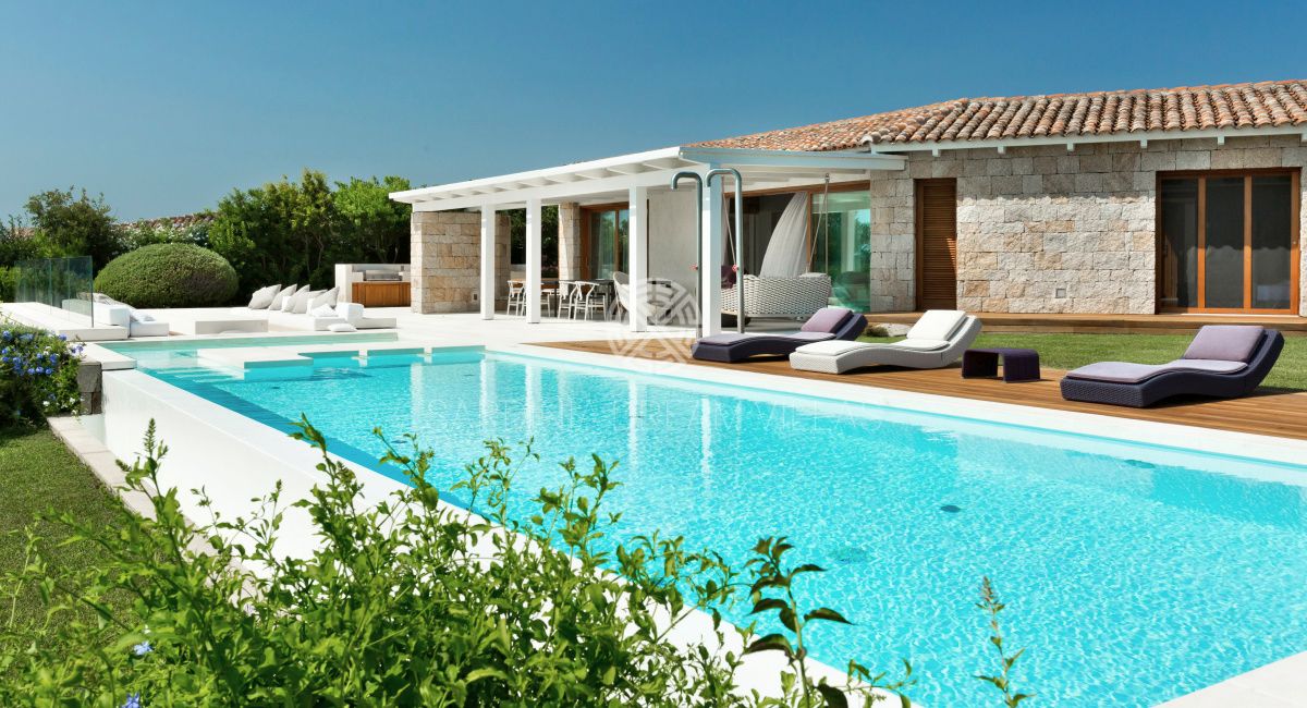 Sardinia Villa Vacation rental with private pool and Staff