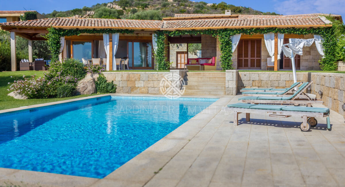 Sardinia Villa Vacation rental with private pool and Staff