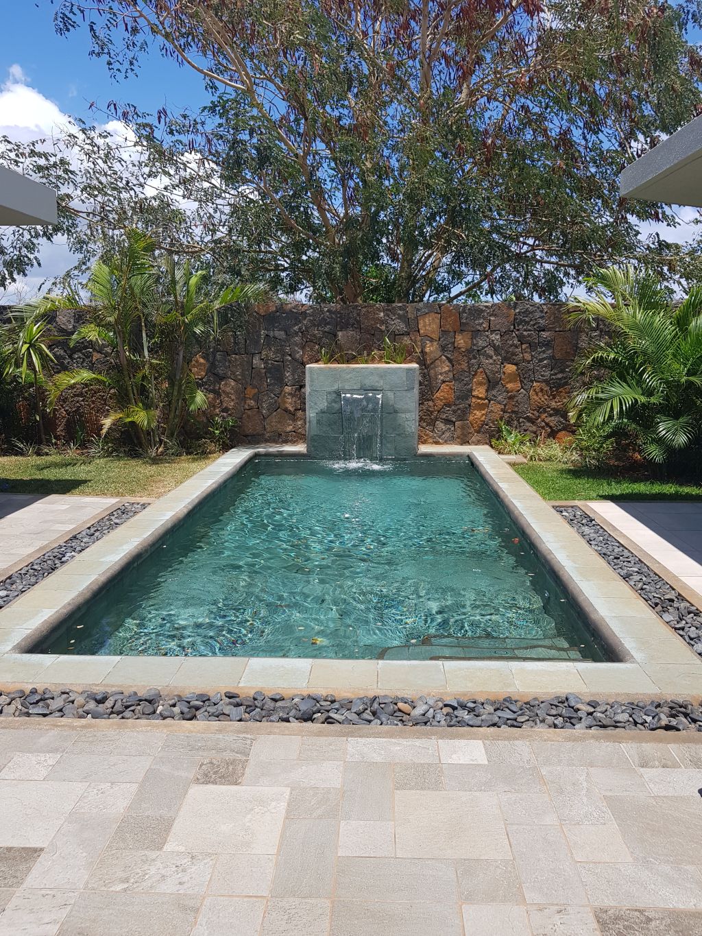 Balaclava Villa holiday rentals with private pool and wifi,Mauritius[....]