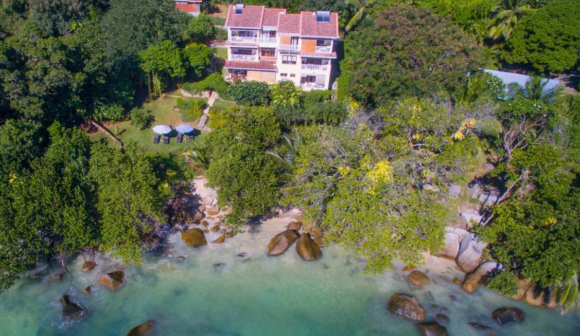 Waterfront residence in Beau Vallon