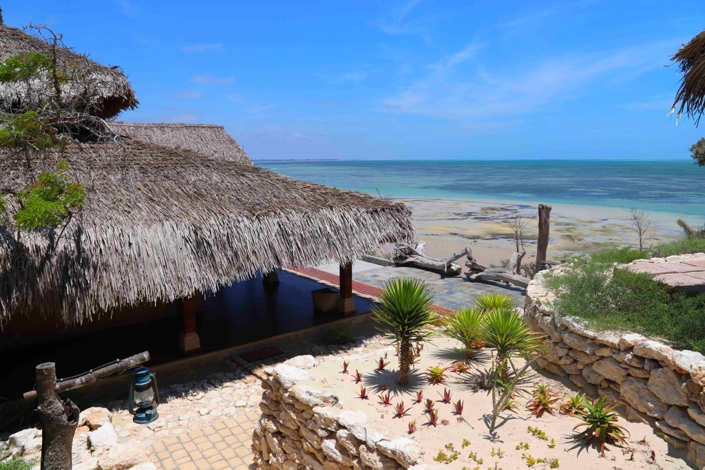 South Madagascar Beachhouse rental with private beach All Inclusive[....]