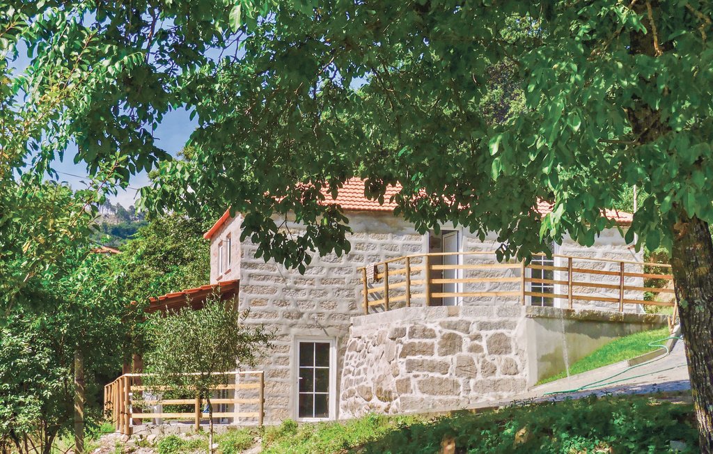Porto Villa Rental With Private Pool In The Romanesque Route Of
