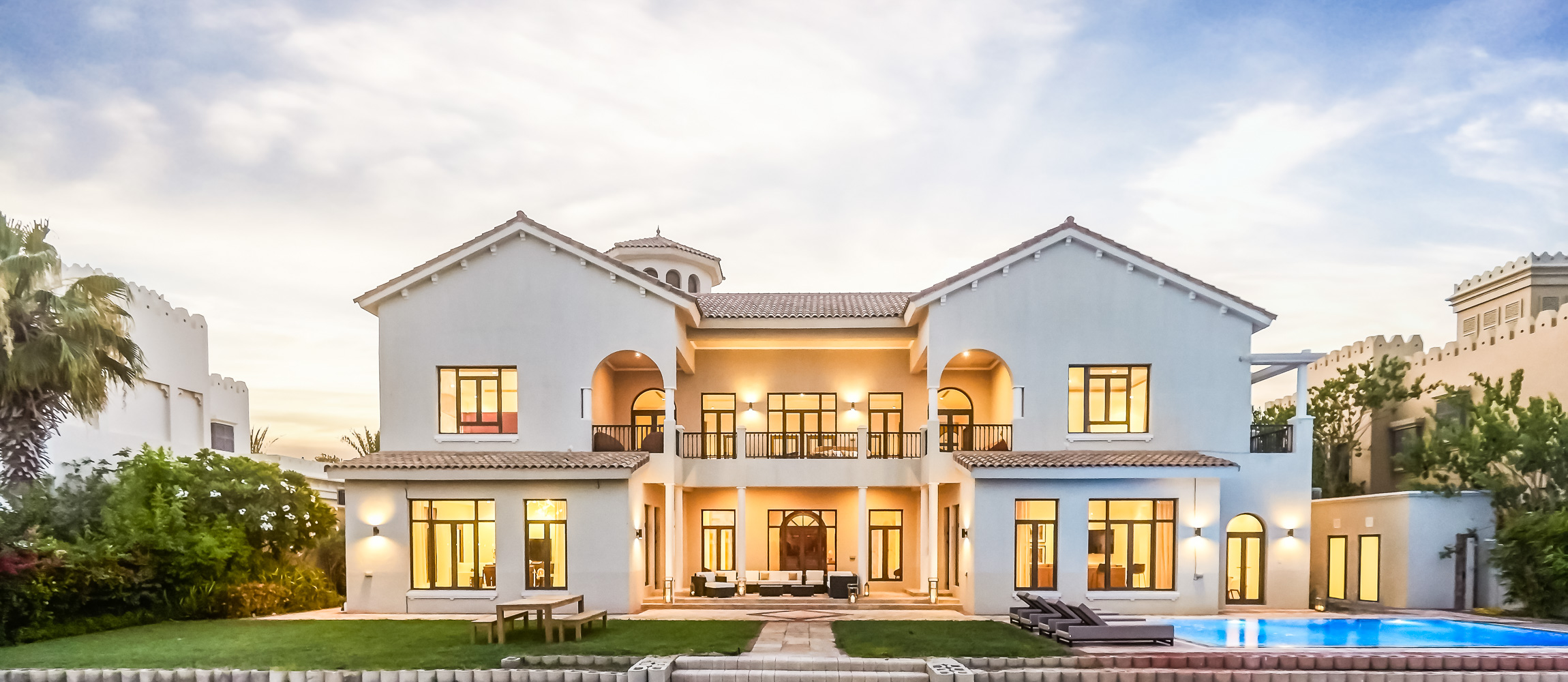 Luxury Villa Dubai - Palm Villa with Private swimming pool, sea view[....]