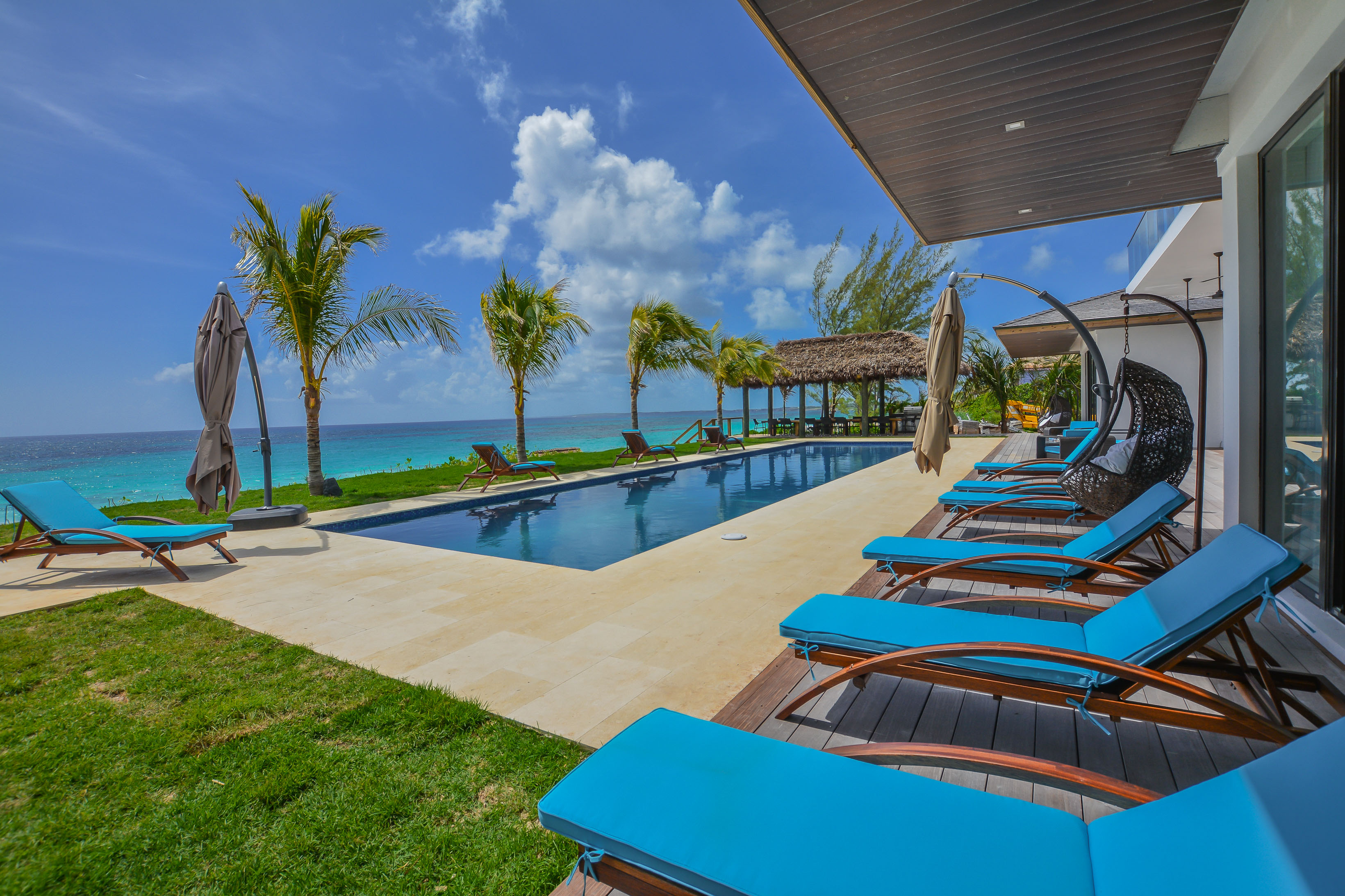 Bahamas Luxury Villa vacation rentals in Harbour Island with staff[....] - Bahamas Luxury Property Rentals Bimini