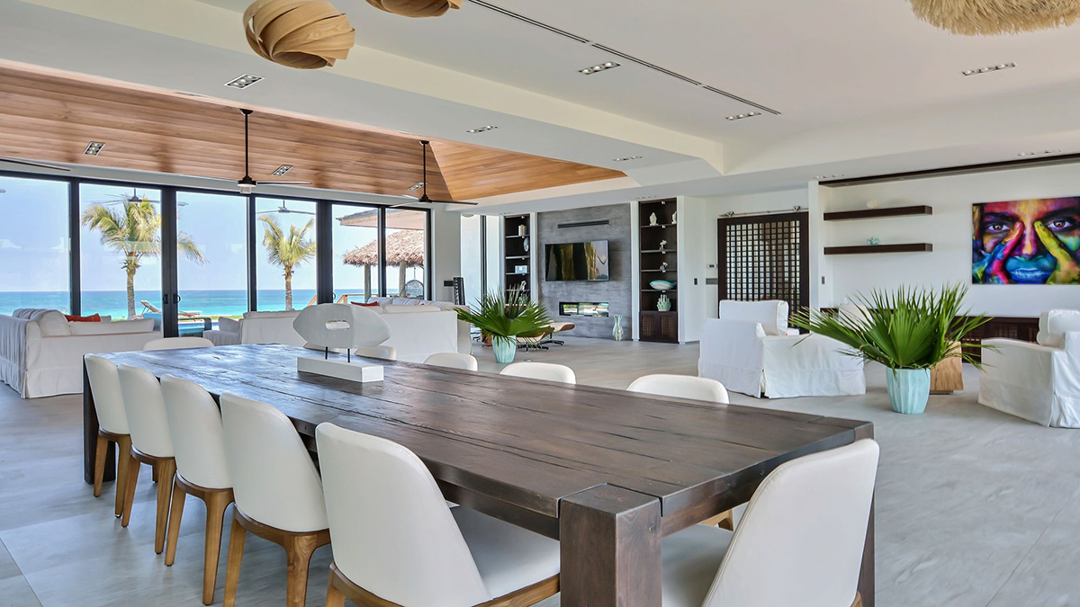 Bahamas Luxury Villa vacation rentals in Harbour Island with staff[....]