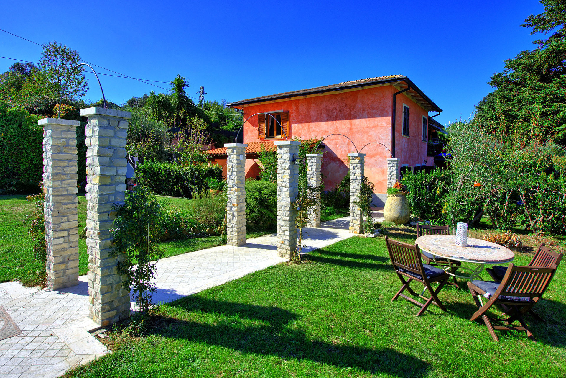 Italy Apartment Rentals in Liguria with terrace and near the village[....]