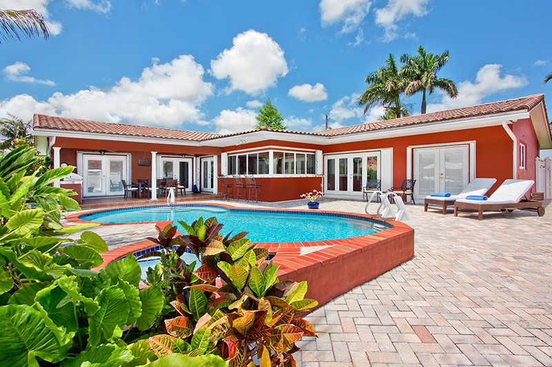 Fort Lauderdale Waterfront Villa Vacation Rental with dock