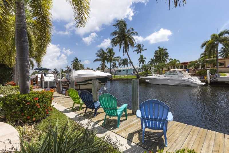 Pompano Beach Waterfront Villa Rentals on a Canal and with Heated[....]