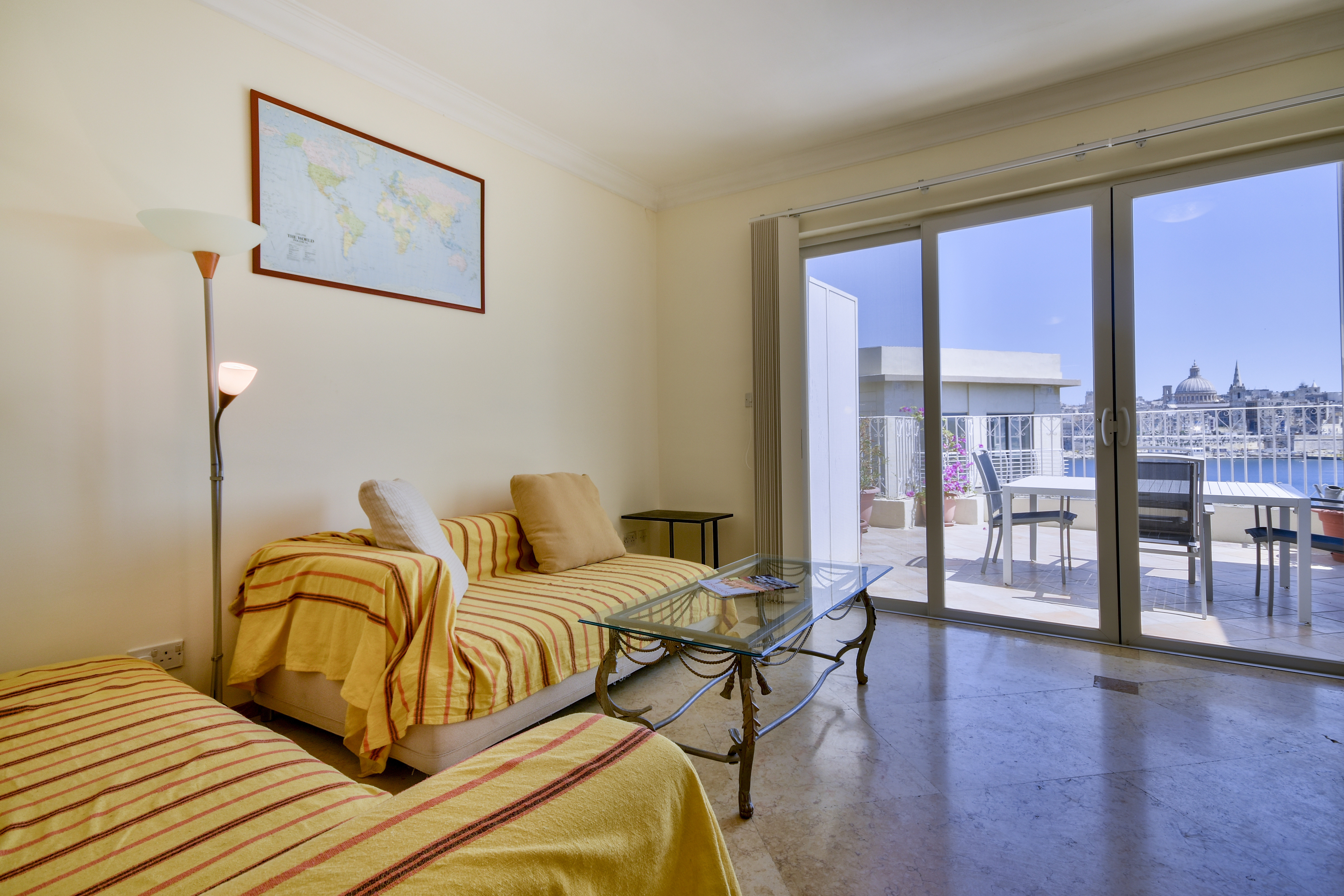 New Allisee Apartments Holiday Rental with Simple Decor