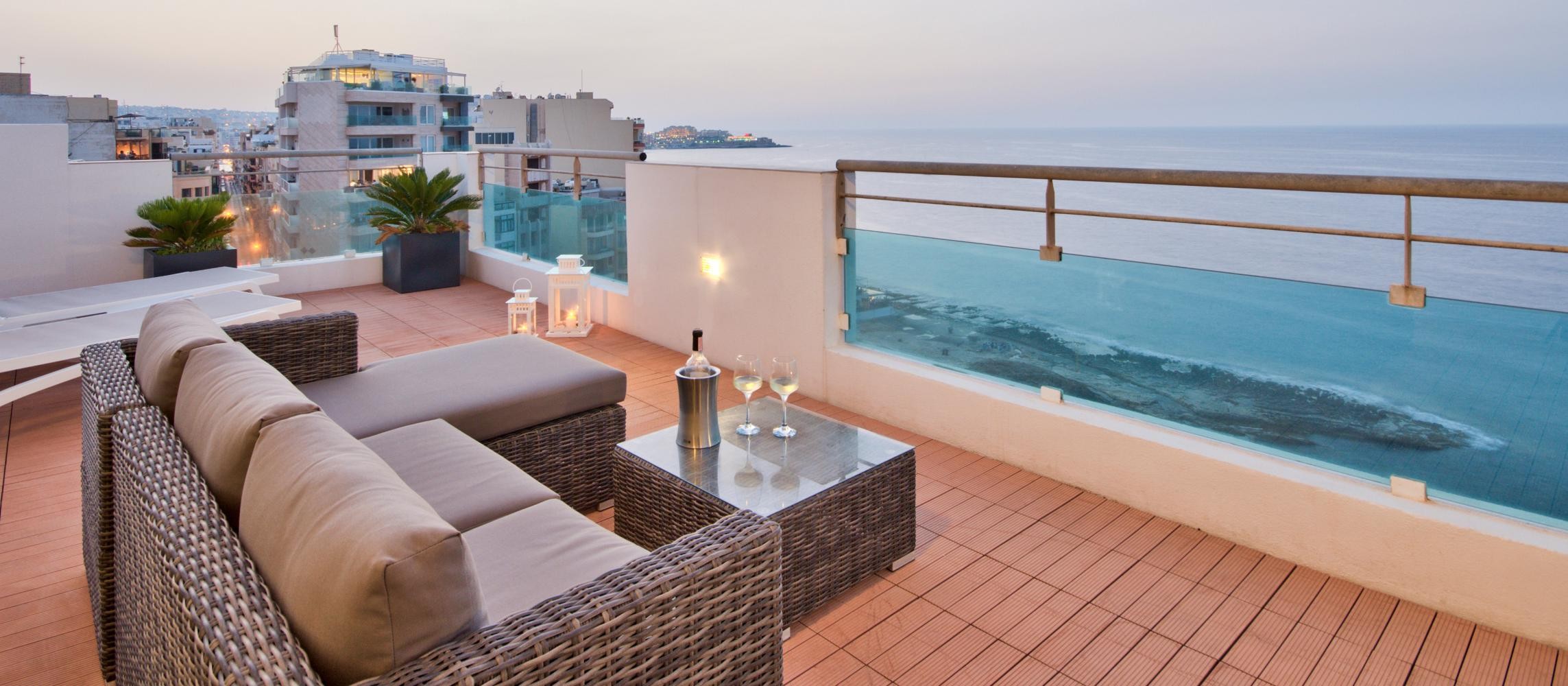 Sliema Seafront Apartment Holiday Rental With Terrace And Wifi Malta