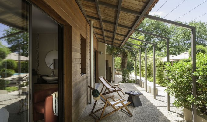 Provence luxury villa rentals Avignon with heated private pool