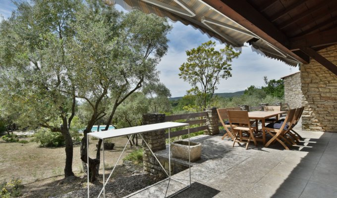 Provence Luberon luxury villa rentals with heated private pool