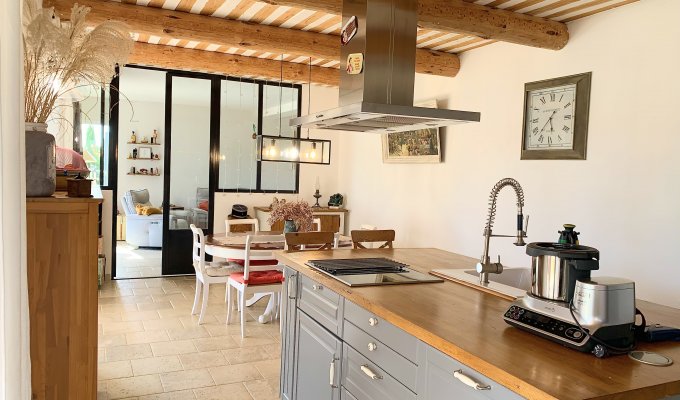 Provence Luberon luxury villa rentals with heated private pool